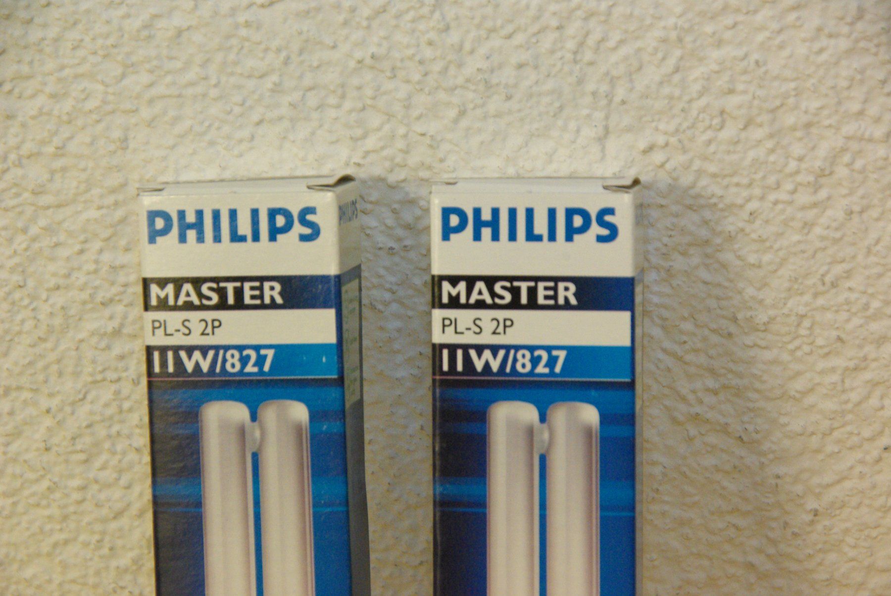 Philips Lampade: 2x PHILIPS Master PL-S 2P / 11W / 827 – Nuovo e nell'imballaggio originale da Herisau venduto da Cevianer1844 1