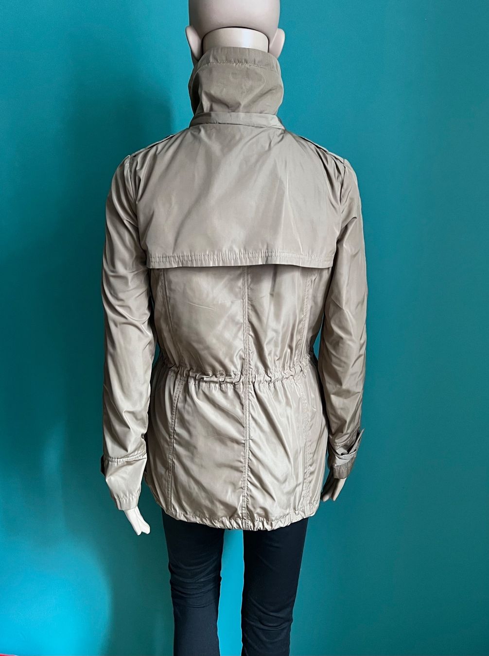 Mango Giacche: MANGO Jacke mit abtrennbarem Innenfutter – Usato da Zürich venduto da ClosetQueen 2
