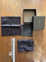 Bracelet GUCCI  pochettes et serviette NEUF