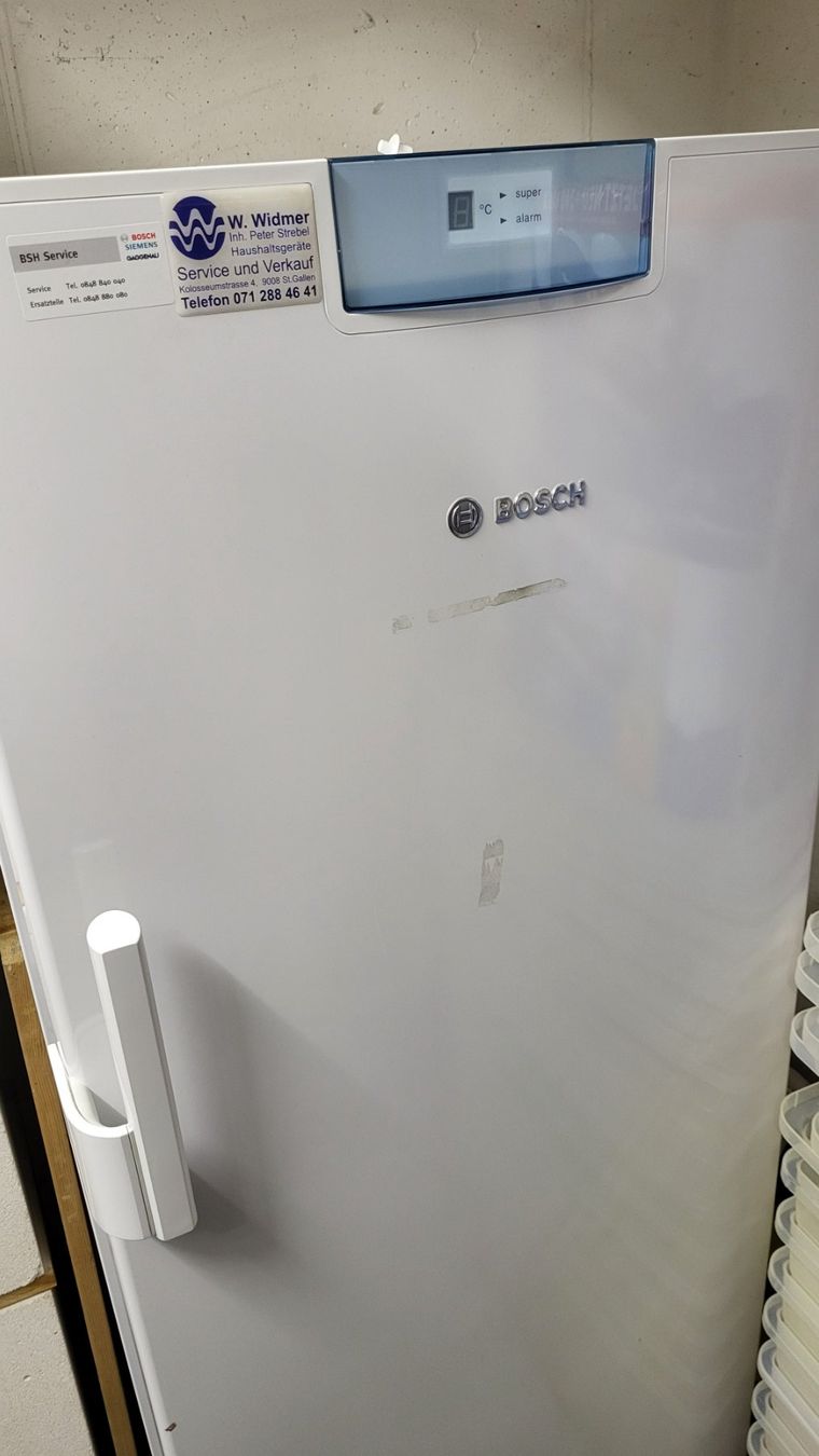 Bosch Congelatori: Gefrierschrank Bosch – Usato da Rheineck venduto da Bgaragesale