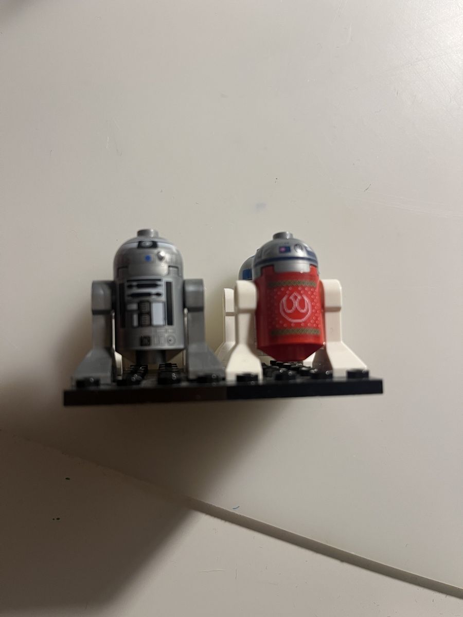 Lego Kit di costruzioni: Lego Starwars Figuren Droid 4 Stk – Usato da Ehrendingen venduto da tefi02 1