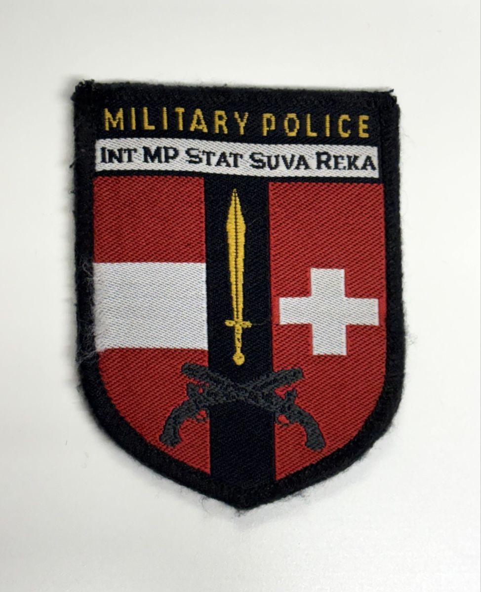 Schweizer Armee Placchette & Badge: Patch Militärpolizei Schweiz KFOR MP – Usato da Riedikon venduto da Rokh01
