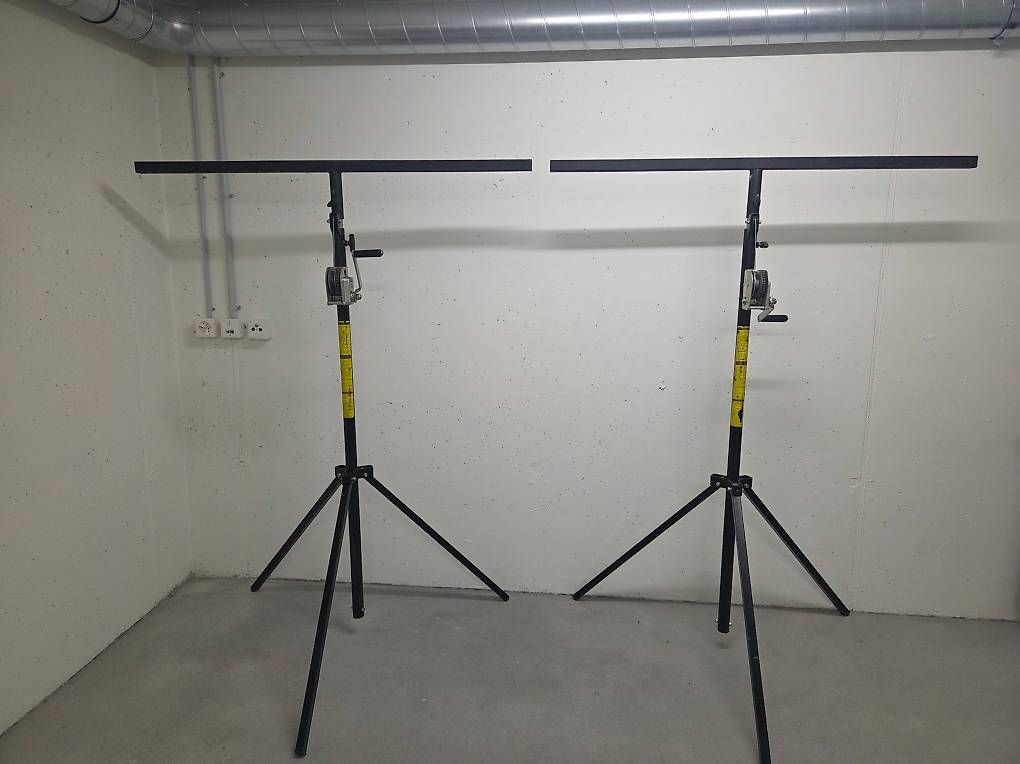 Treppiedi & Teste: WindUp Kurbelstativ Set Mobil Tech 4 AFM MINI 30 – Usato da Volketswil venduto da AP79