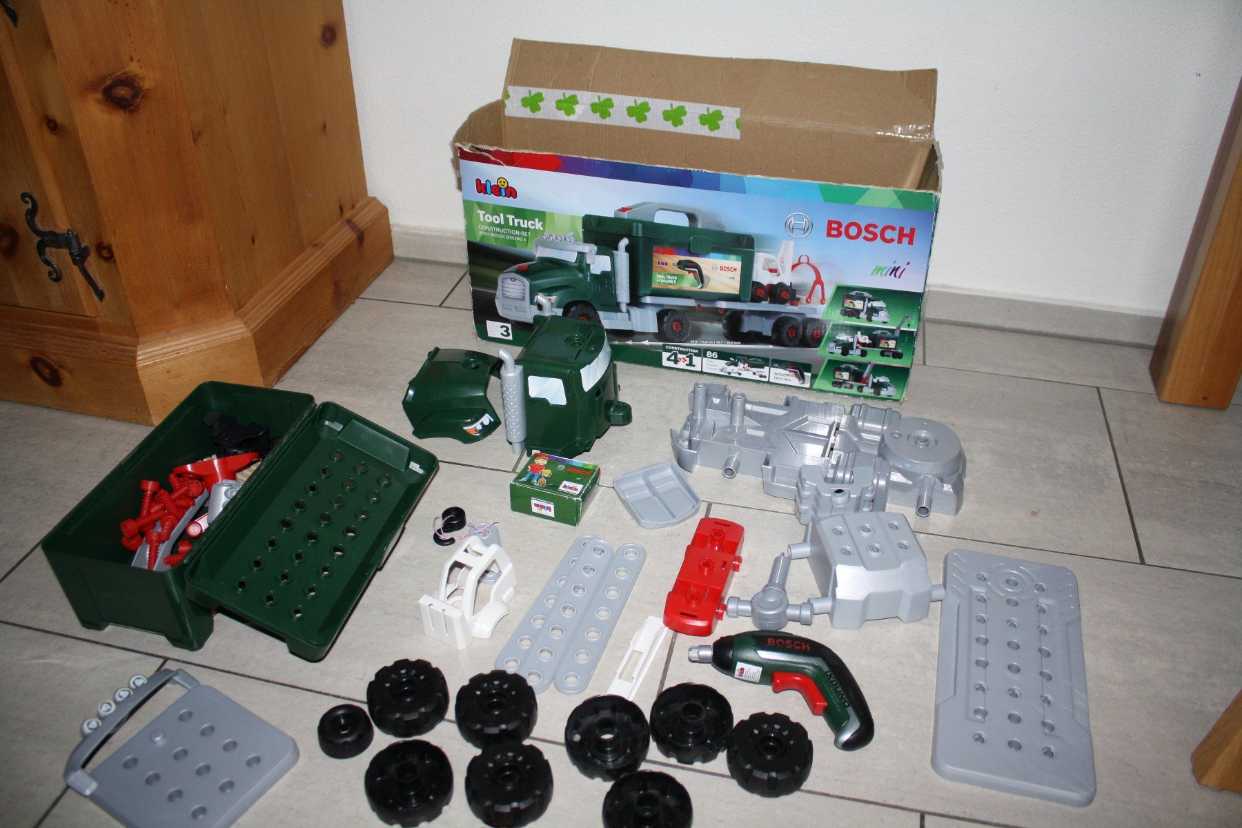 Spielzeuge: Tool Truck Bosch – Gebraucht aus Buchrain von Donatello4 1