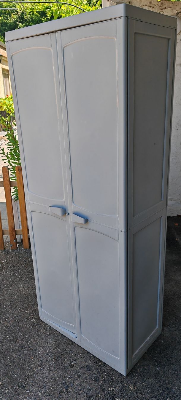 Ikea KÄGE Gartenschrank Grau, ohne Tablare, 165cm hoch! (Gebraucht) in Rheinsulz für CHF 39 – mit Lieferung auf Ricardo kaufen