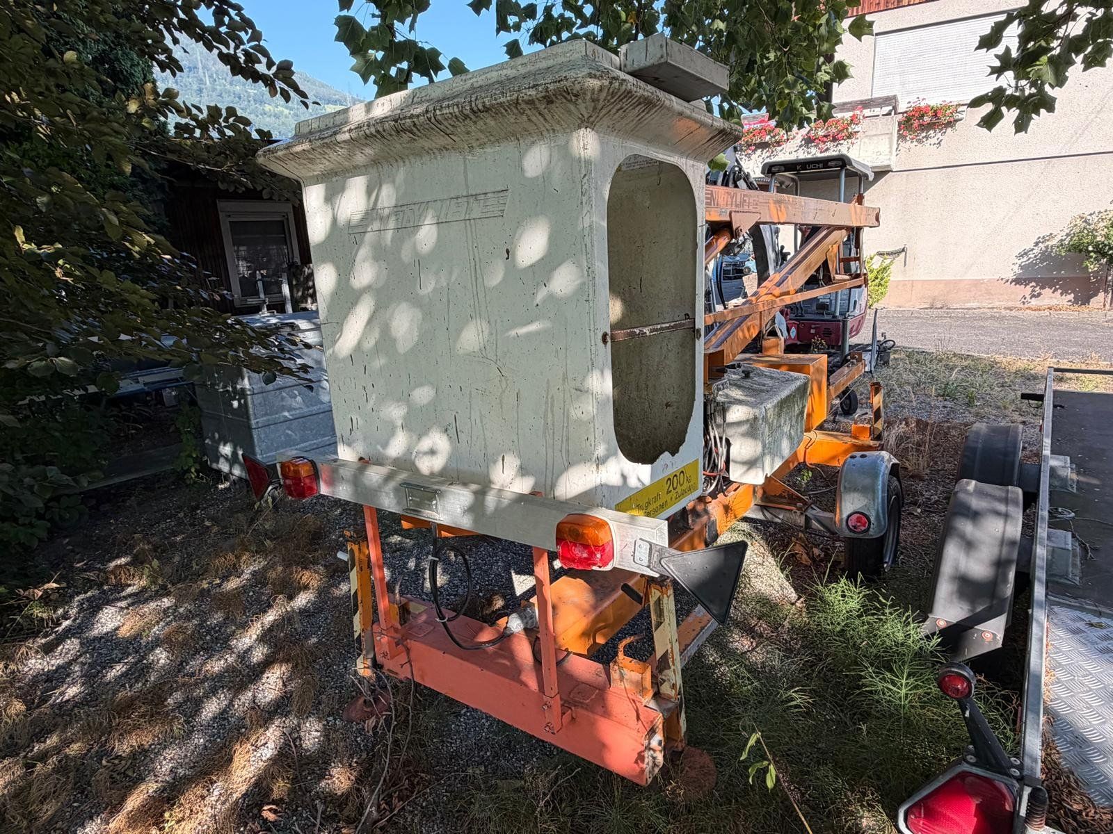 Hebebühne & Wagenheber: Anhängergezogene Arbeitsbühne – Gebraucht aus Mels von brunschi9988 5