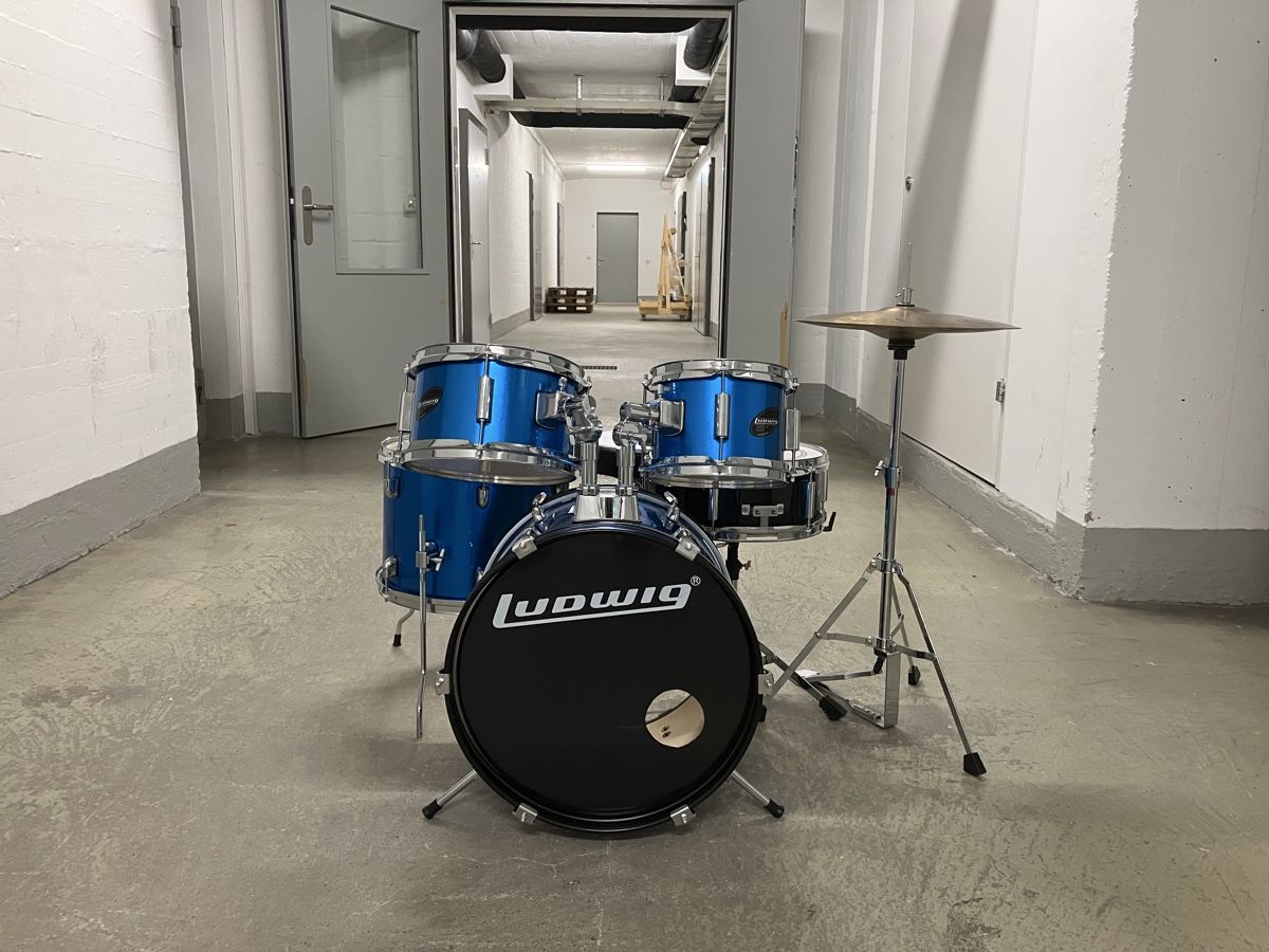 Ludwig Instruments de musique: LUDWIG ACCENT CS COMBO JUNIOR Kinder Schalgzeugset – D'occasion à Zürich par Gegelino