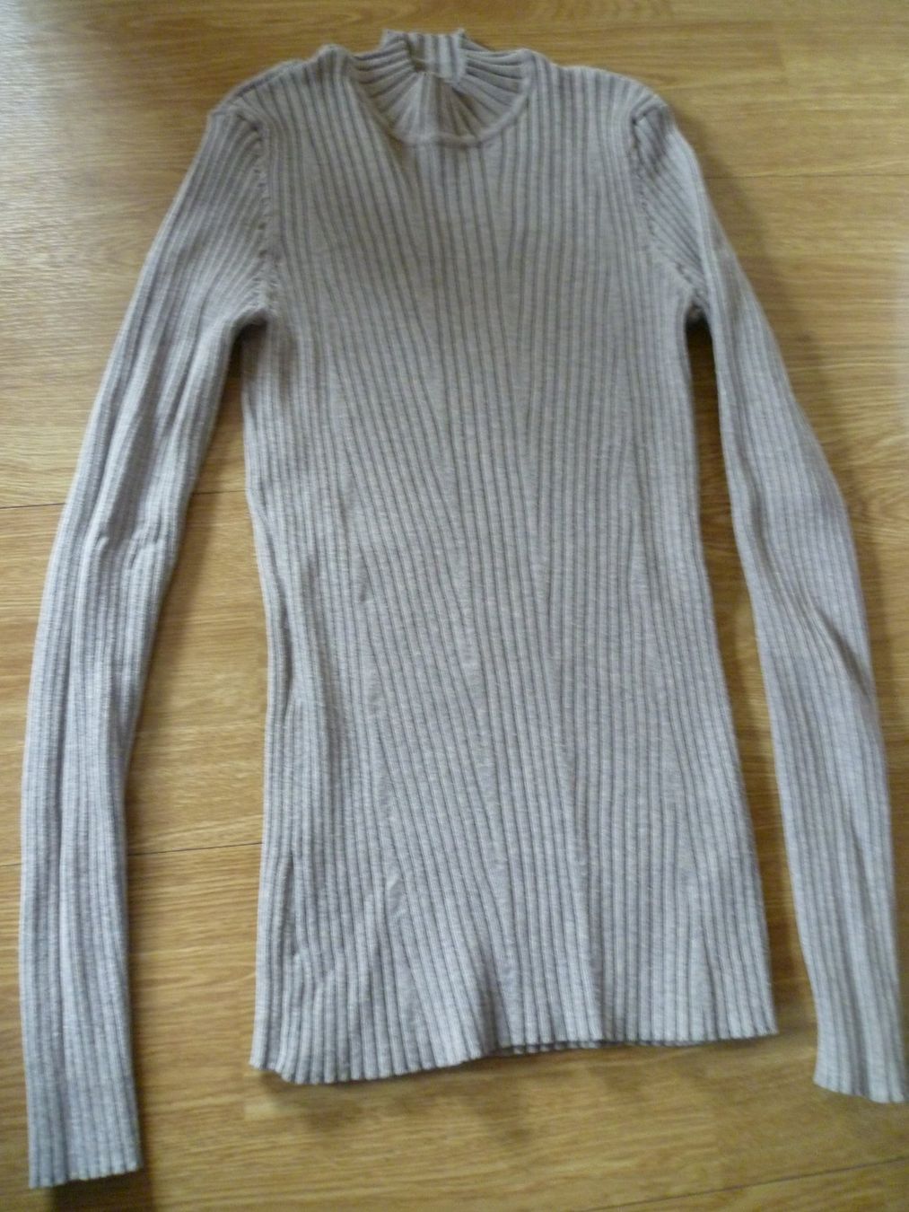 H&M Pullover & Sweatshirts: Pulli – Gebraucht aus Bargen BE von angel611