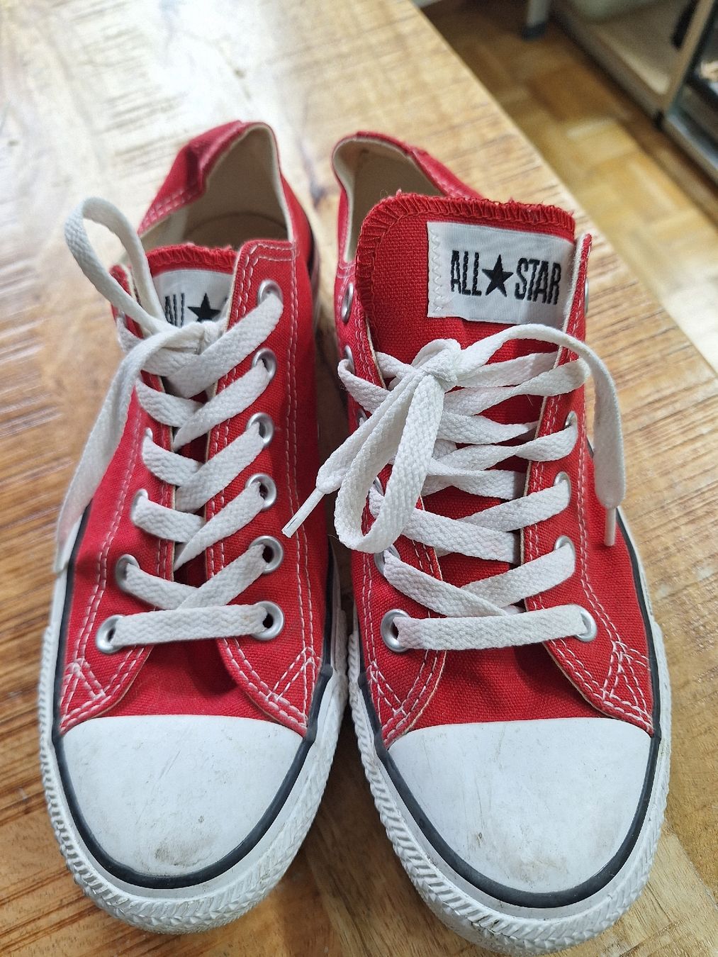 Converse Scarpe da uomo: Converse All Star Rot Grösse 38  – Usato da Aarau venduto da Chillkrot