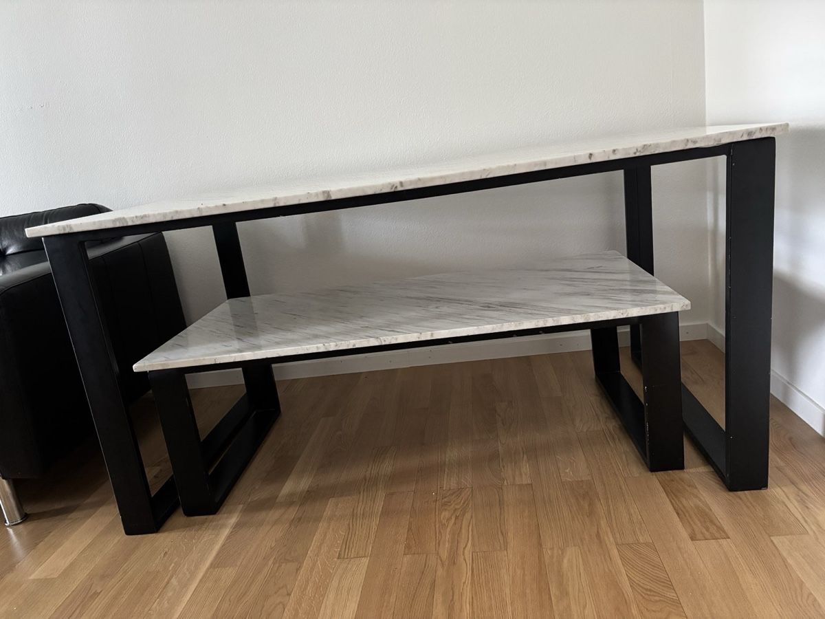 Set di tavolo e panche: Marmor-Esstisch und Couchtisch – Usato da Buchs AG venduto da GresaaB 1