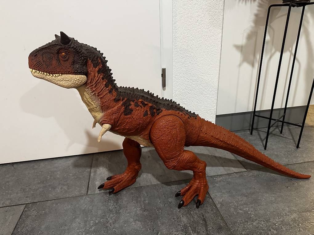 Giocattoli: Mattel Jurassic World Super Carnotaurus – Usato da Biel/Bienne venduto da Thierry840