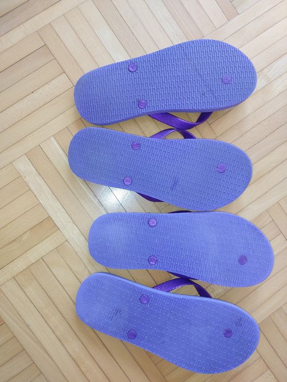 2 Paar / Lila Flip Flops / Badisssschue Grössen ca. 41 | Kaufen auf Ricardo
