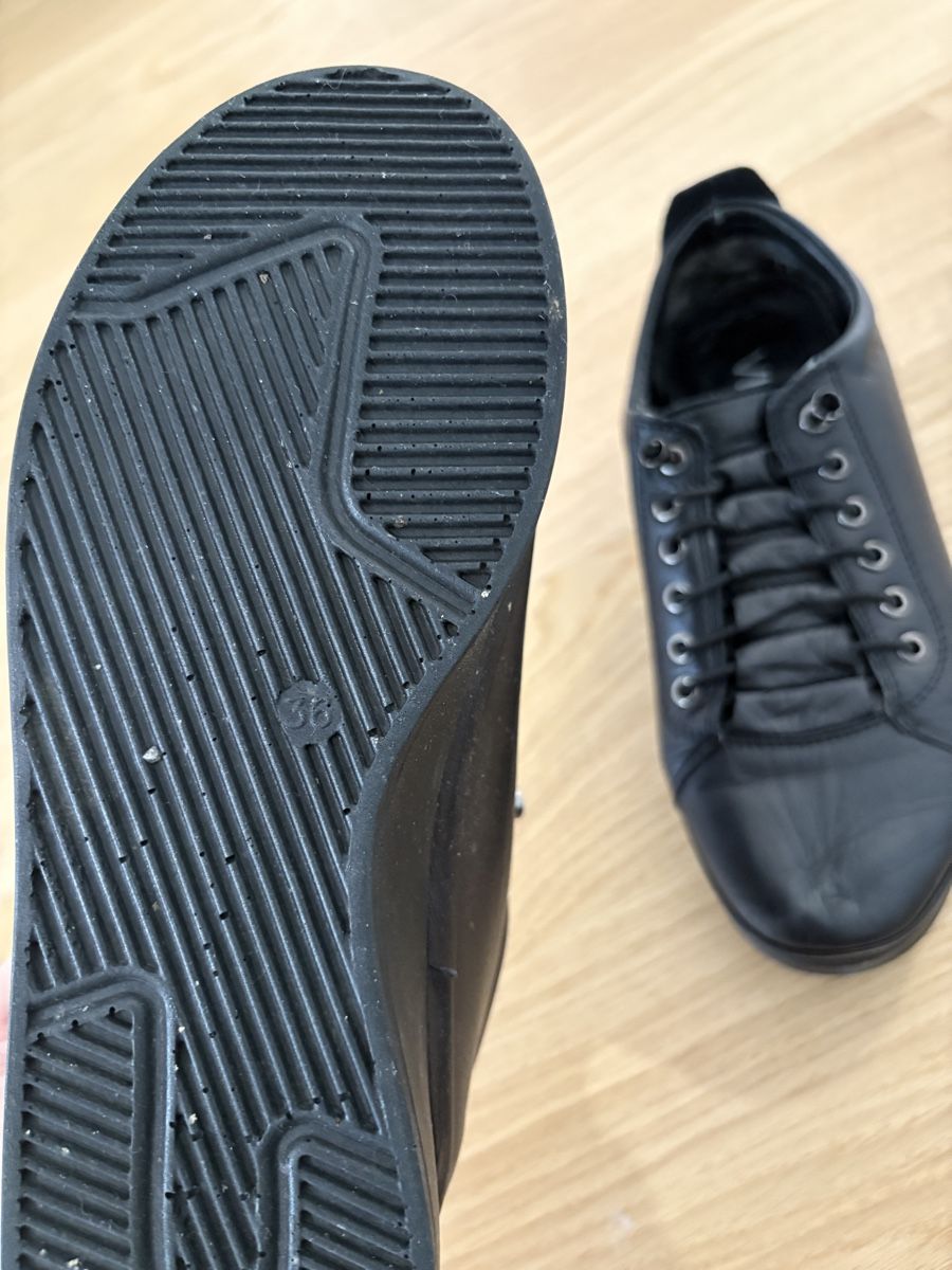 Scarpe da donna: Black leather shoes Venezia 36 – Usato da Rolle venduto da gos_2xy5 3