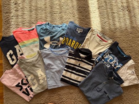 Set mit 12 T-Shirts für Jungen
