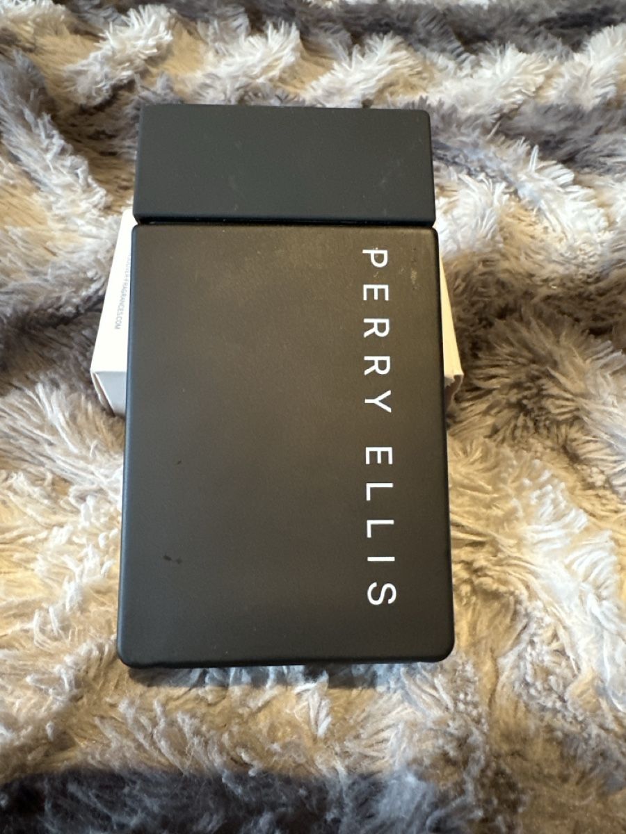 Profumi & Eau de Toilette: Perry Ellis - Midnight 100ml – Usato da Muri AG venduto da Koku35