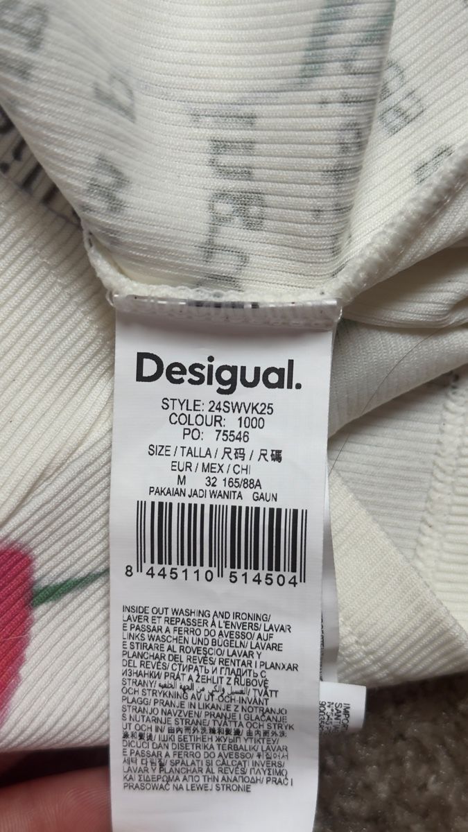 Vestiti: Robe Desigual longue Taille M imprimé fleurs et texte – Usato da Vuippens venduto da Anna_as 4