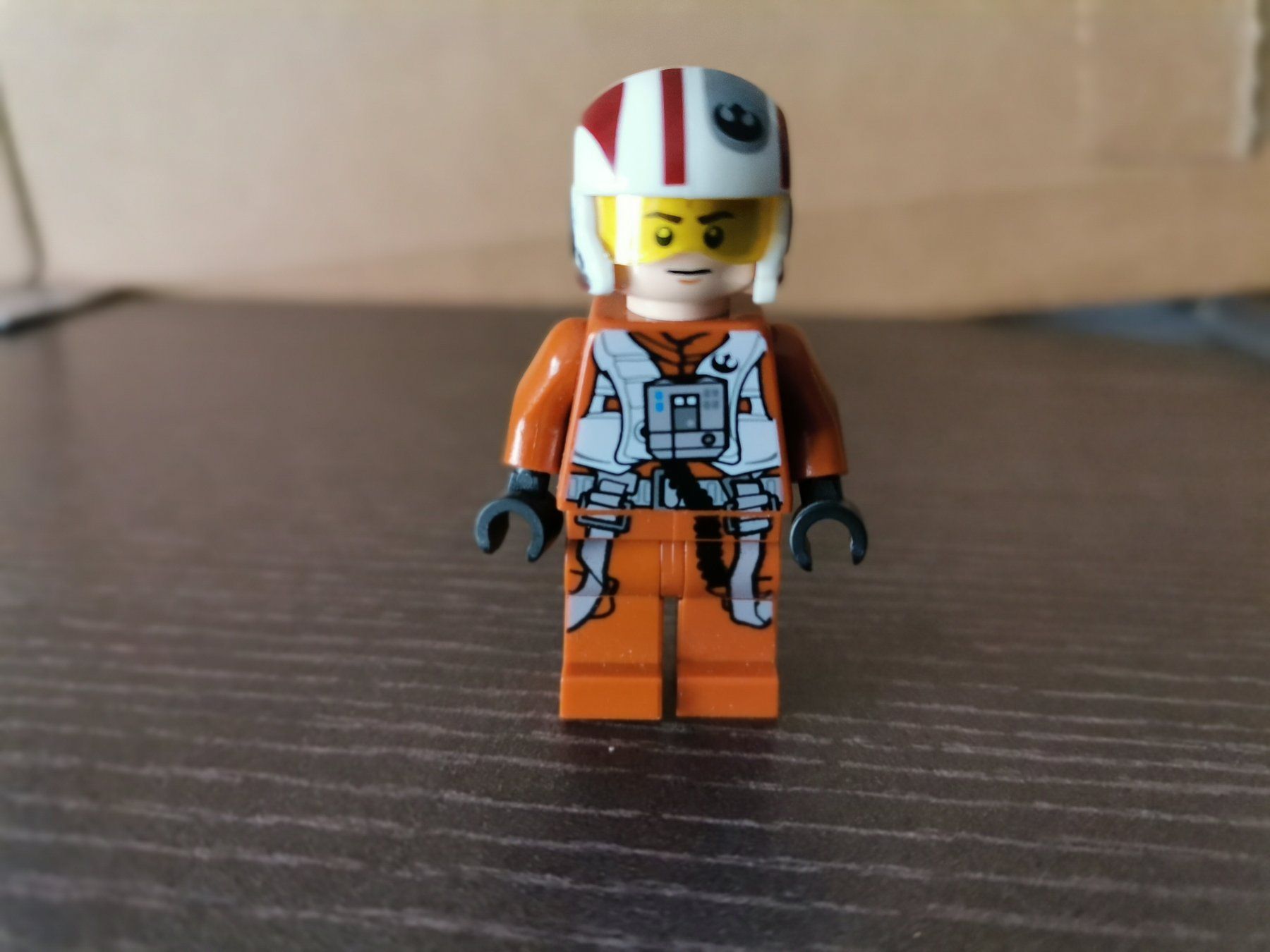 Star Wars Giocattoli: Lego Figur Star Wars Resistance Pilot – Usato da Oftringen venduto da Esthiboy