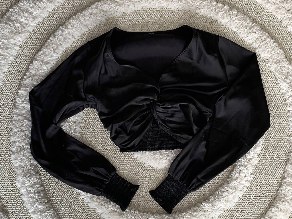Pulls & Sweat-shirts: Pulli/Blusen Gr. Je Chf 3-4.- – D'occasion à Einsiedeln par ver_sb5p 3