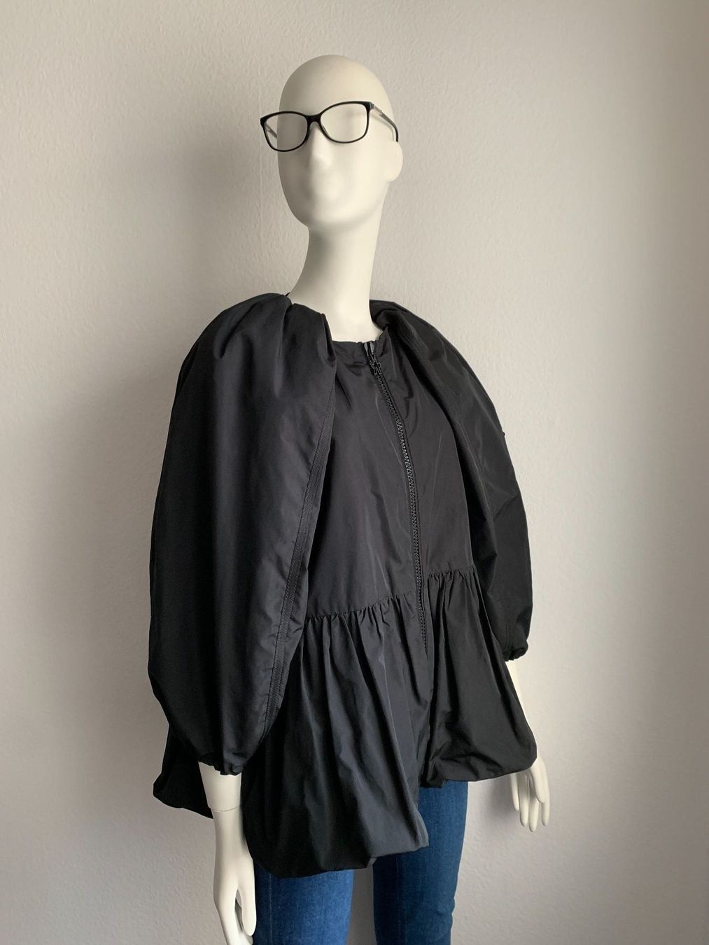 Moncler Cappotti: Moncler Kurzmantel – Nuovo (secondo la descrizione) da Winterthur venduto da 19.19 3