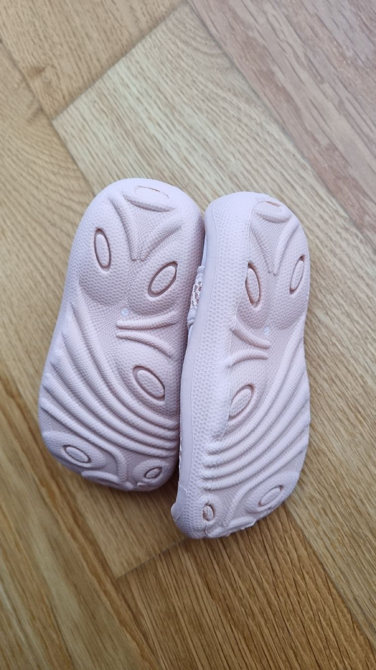 Scarpe per ragazzi: Badeschuhe Lässig  Gr. 21,  rosa, neu – Nuovo (secondo la descrizione) da Rorschach venduto da Hati.Og 2
