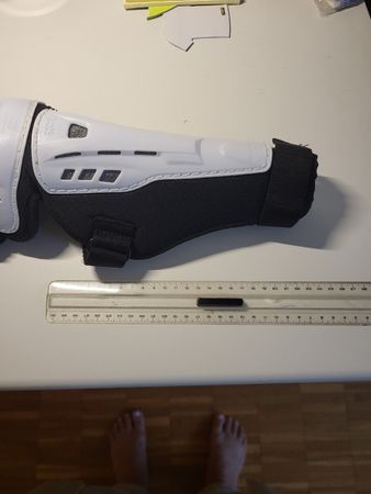 Protège-tibias et neck brace bmx enfant