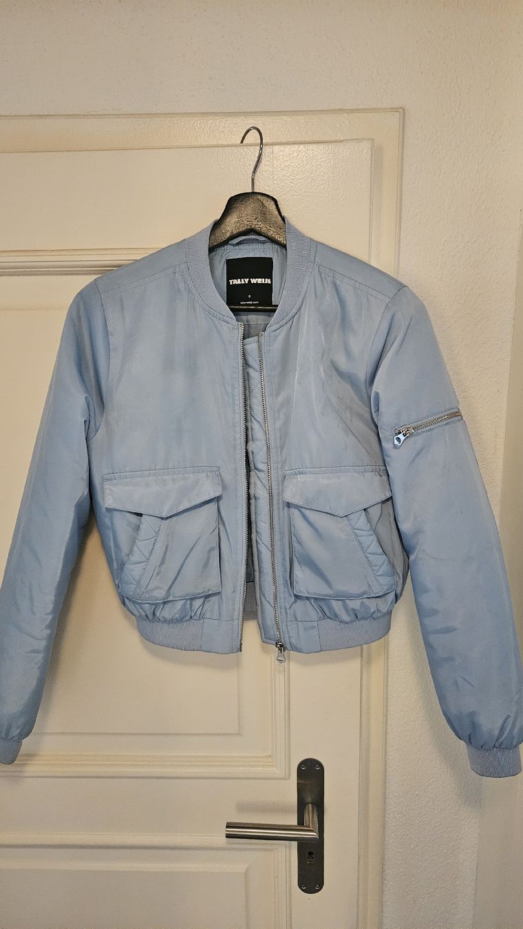 Tally Weijl Giacche: Leichte Bomberjacke Babyblau Gr. S – Usato da Kaufdorf venduto da tan_mr6n