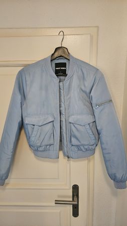 Leichte Bomberjacke Babyblau Gr. S