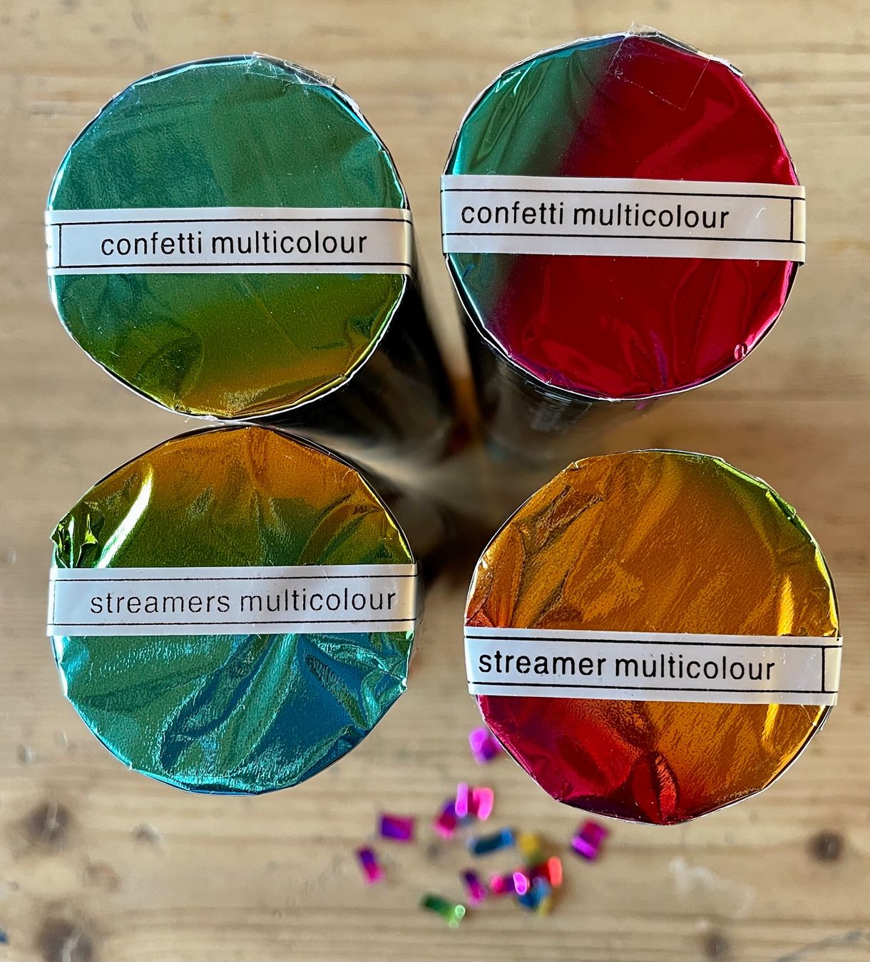 Toutes les décorations: 4 Stk. Konfettikanonen – Neuf avec emballage d'origine à Oberwil-Lieli par Denise5 1