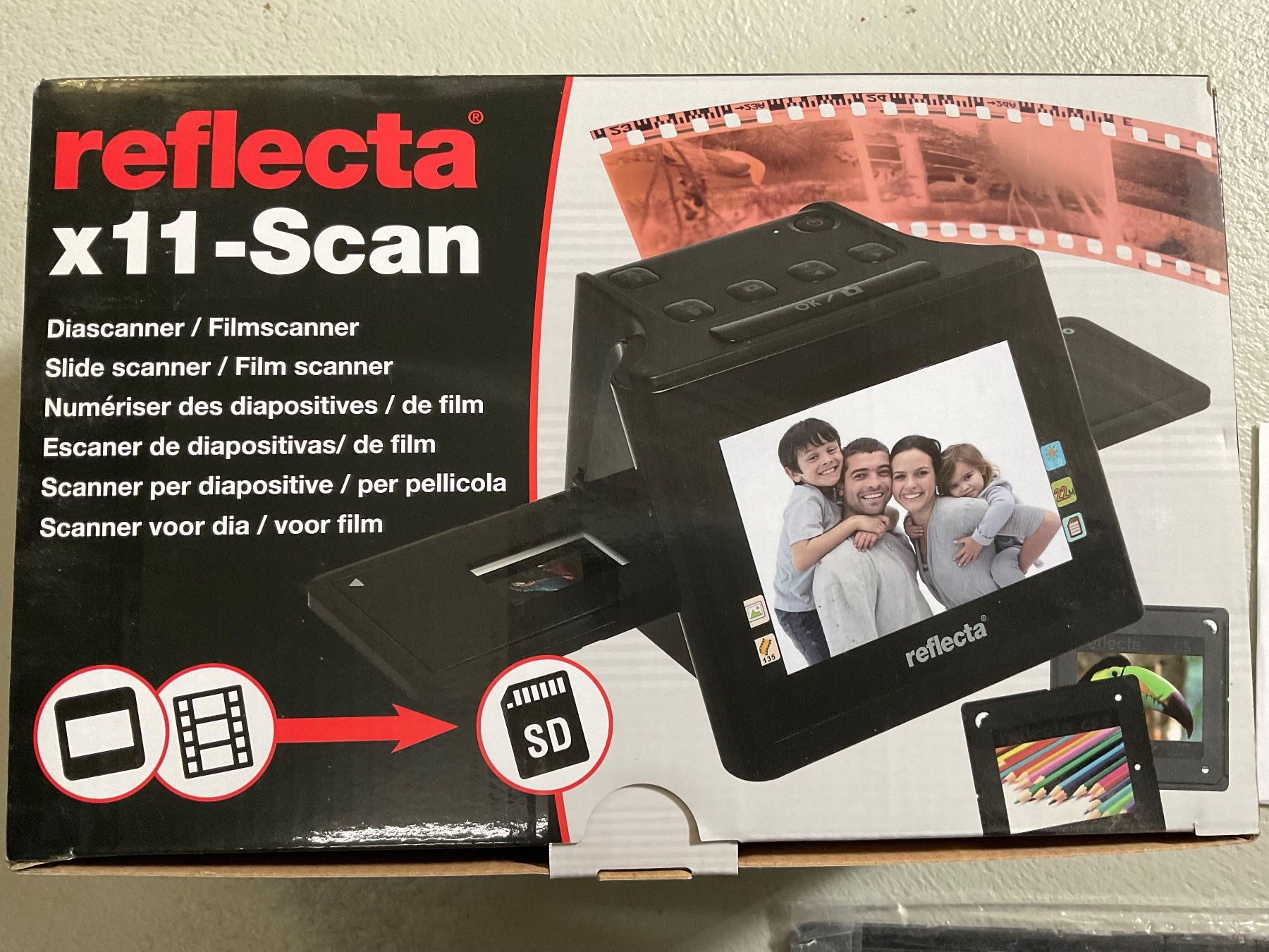 Scanner: Reflecta x11-Scan Dia- und Negativscanner – Usato da Egolzwil venduto da CasperJanssen
