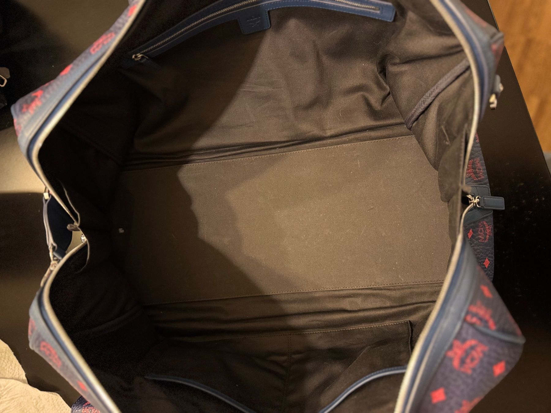 Mcm Taschen: MCM - Ottomar Weekender in Visetos - Deep Blue Sea – Gebraucht aus Zollikon von Romainporot 2