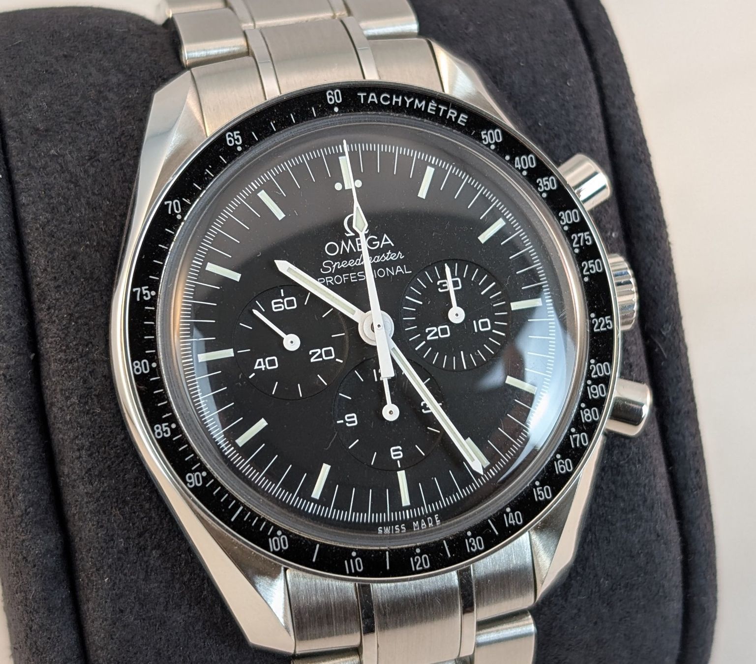 Omega Orologi: Omega Speedmaster Moonwatch Pro – Usato da Vessy venduto da granuleux