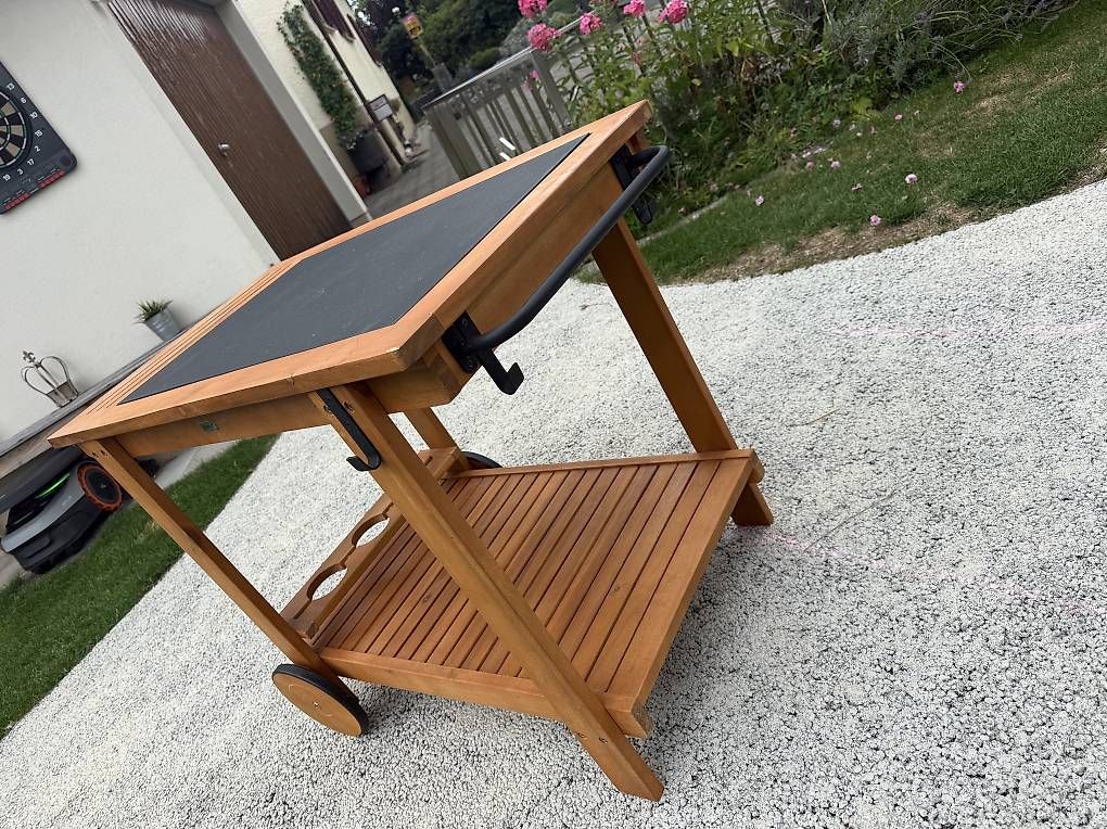 Carrelli di servizio: Servierwagen aus Holz – Usato da Strengelbach venduto da Bazin 3