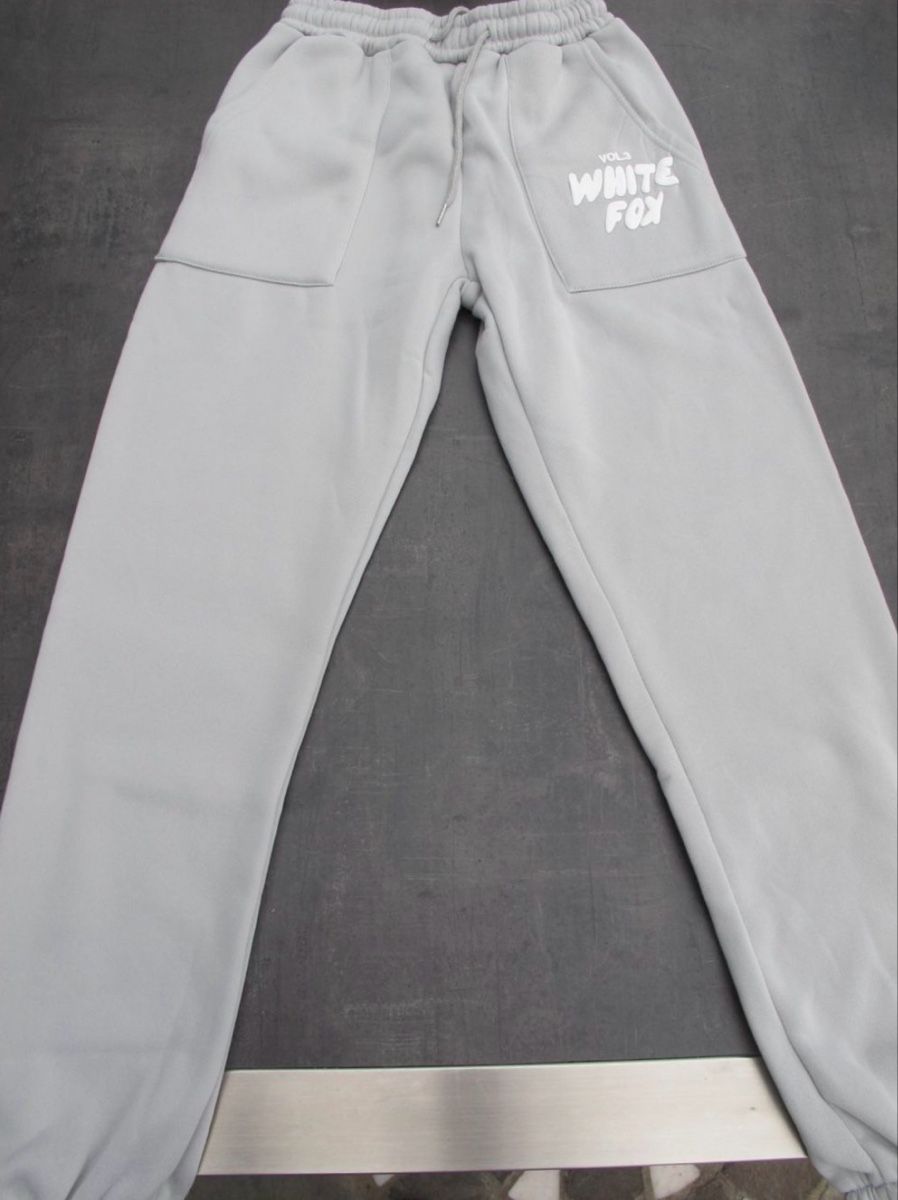 Lotti di vestiti: Kleiderset Hose und Pullover – Usato da Ricken SG venduto da fau_sf7y 1