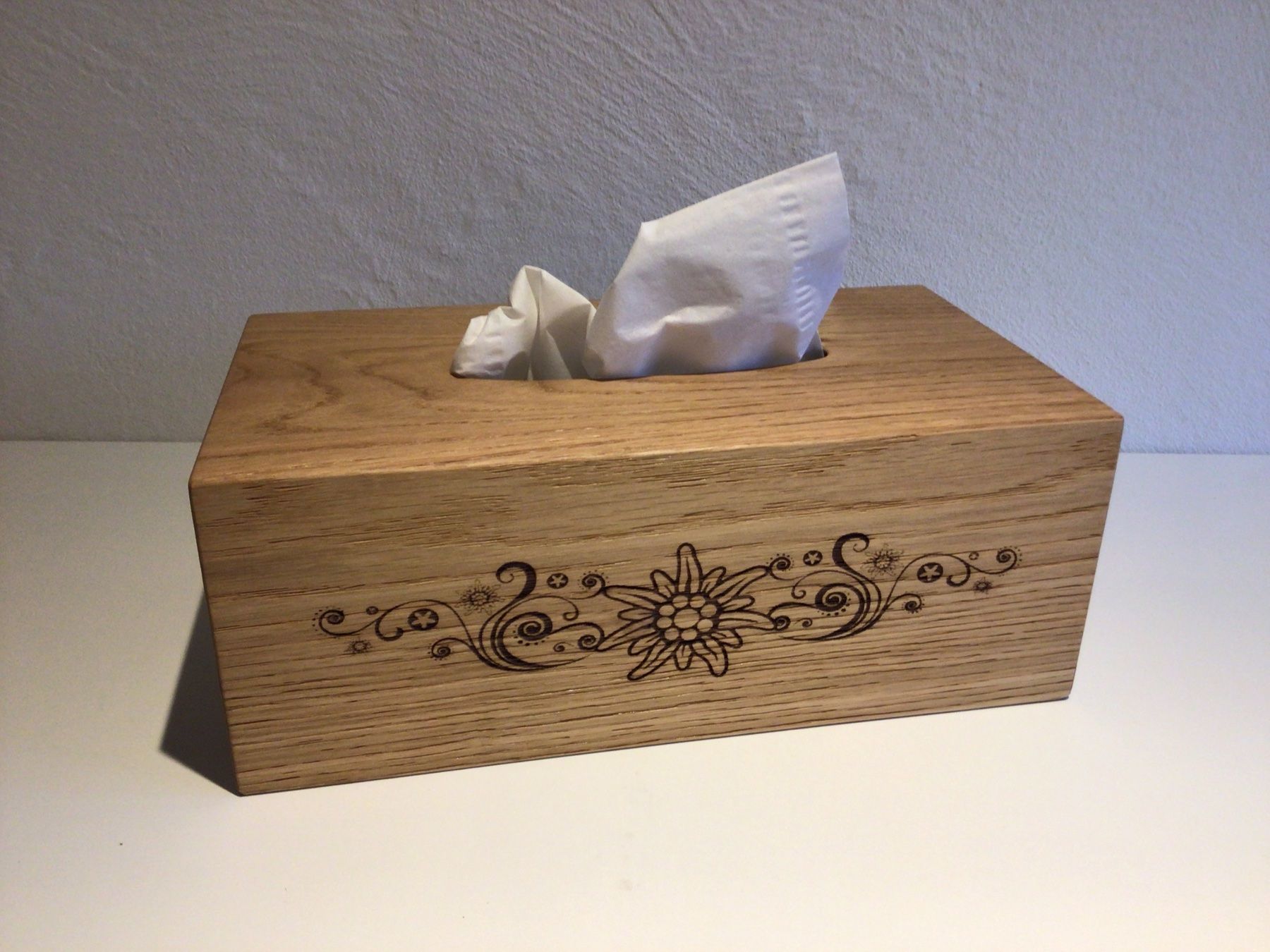 Kleenex Sonstige Kleidung & Accessoires: Taschentücher Box Eiche – Neu (gemäss Beschreibung) aus Benken SG von Hagli76 2