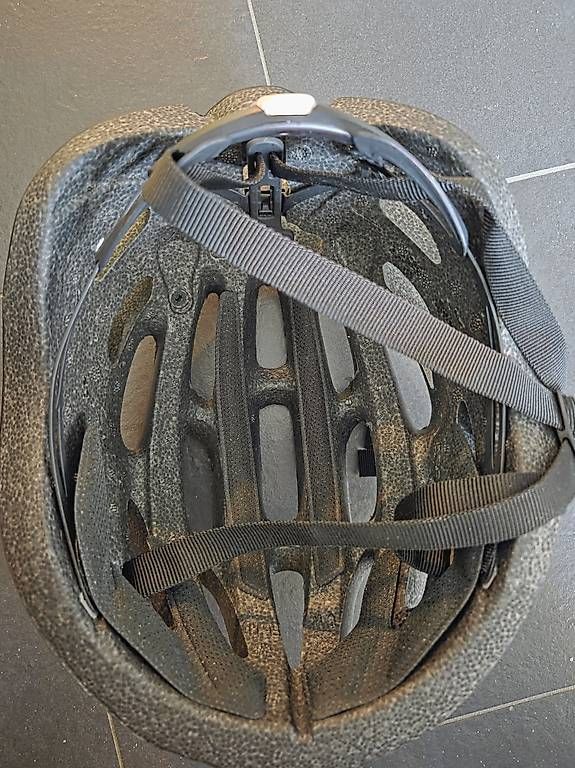 Giro Casques: Giro Foray Helm M (55-59cm) – D'occasion à Bern par deb_t8fl 1