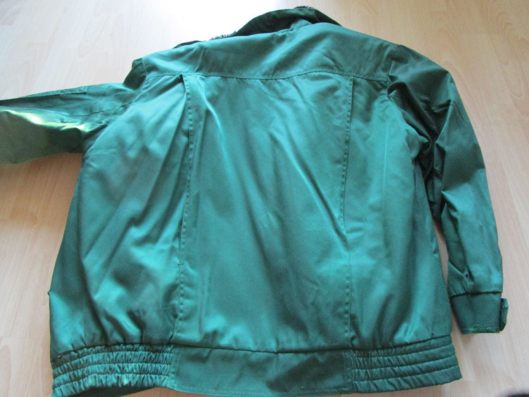 Giacche: Grüne Jacke Gr. 46 – Usato da Studen BE venduto da Paplo 2