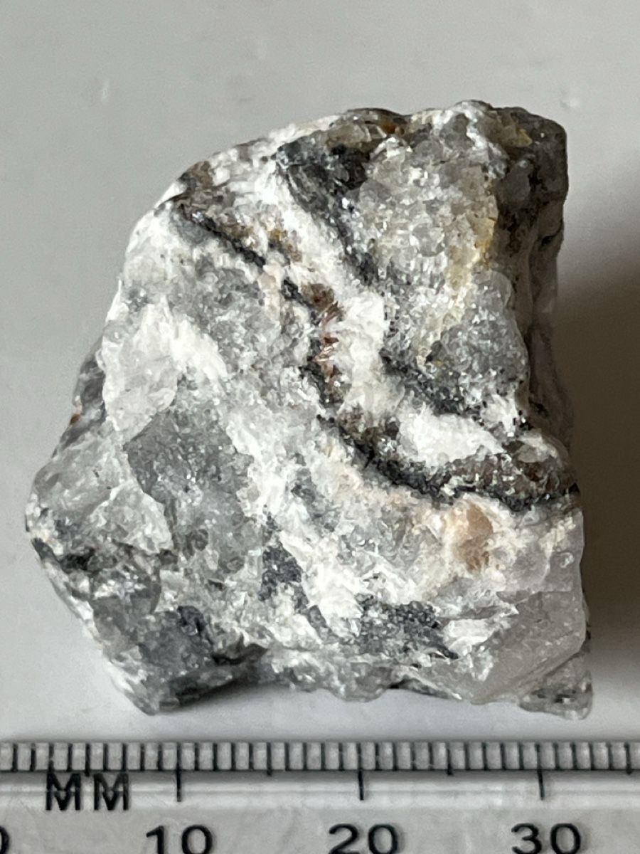 Minéraux & Lithothérapie: Top! Gebänderter Barit aus der Grube Urberg, D – D'occasion à Uster par Arrayo
