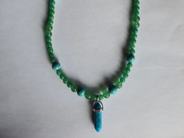 Collier Perles et Pendentif Turquoise et Jadéïte