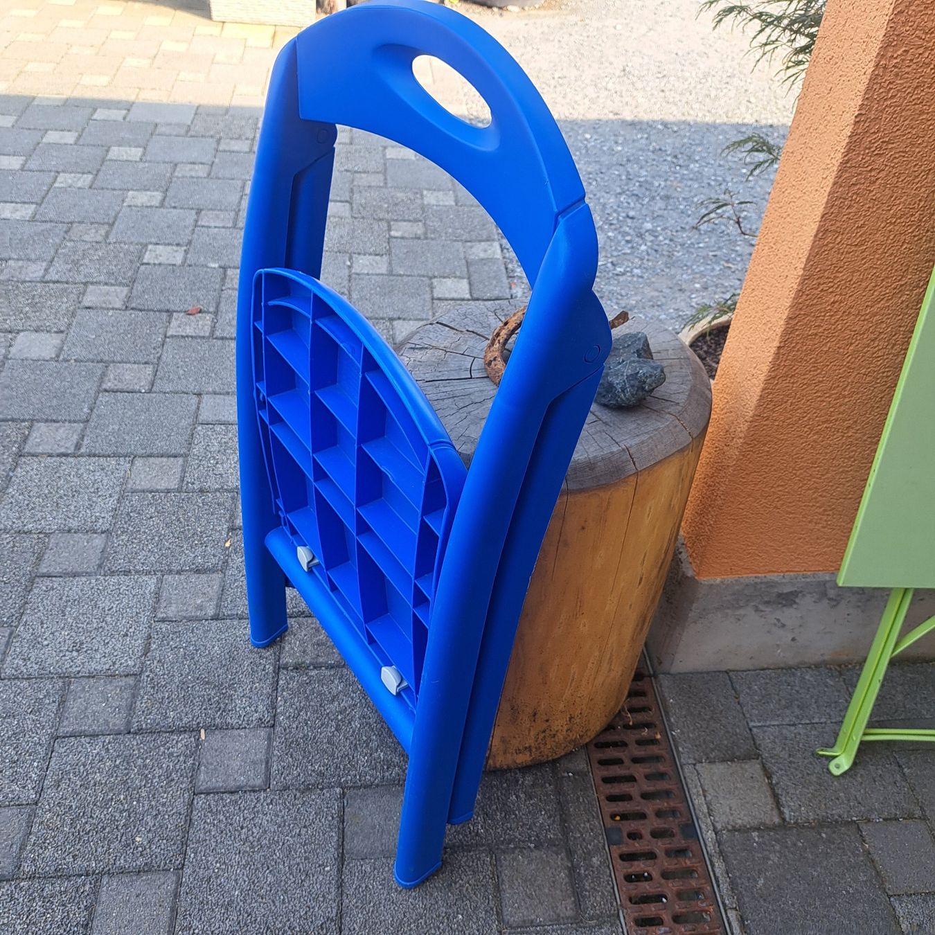 Chaises: kunstoffstuehle – D'occasion à Benzenschwil par 007tinu 3
