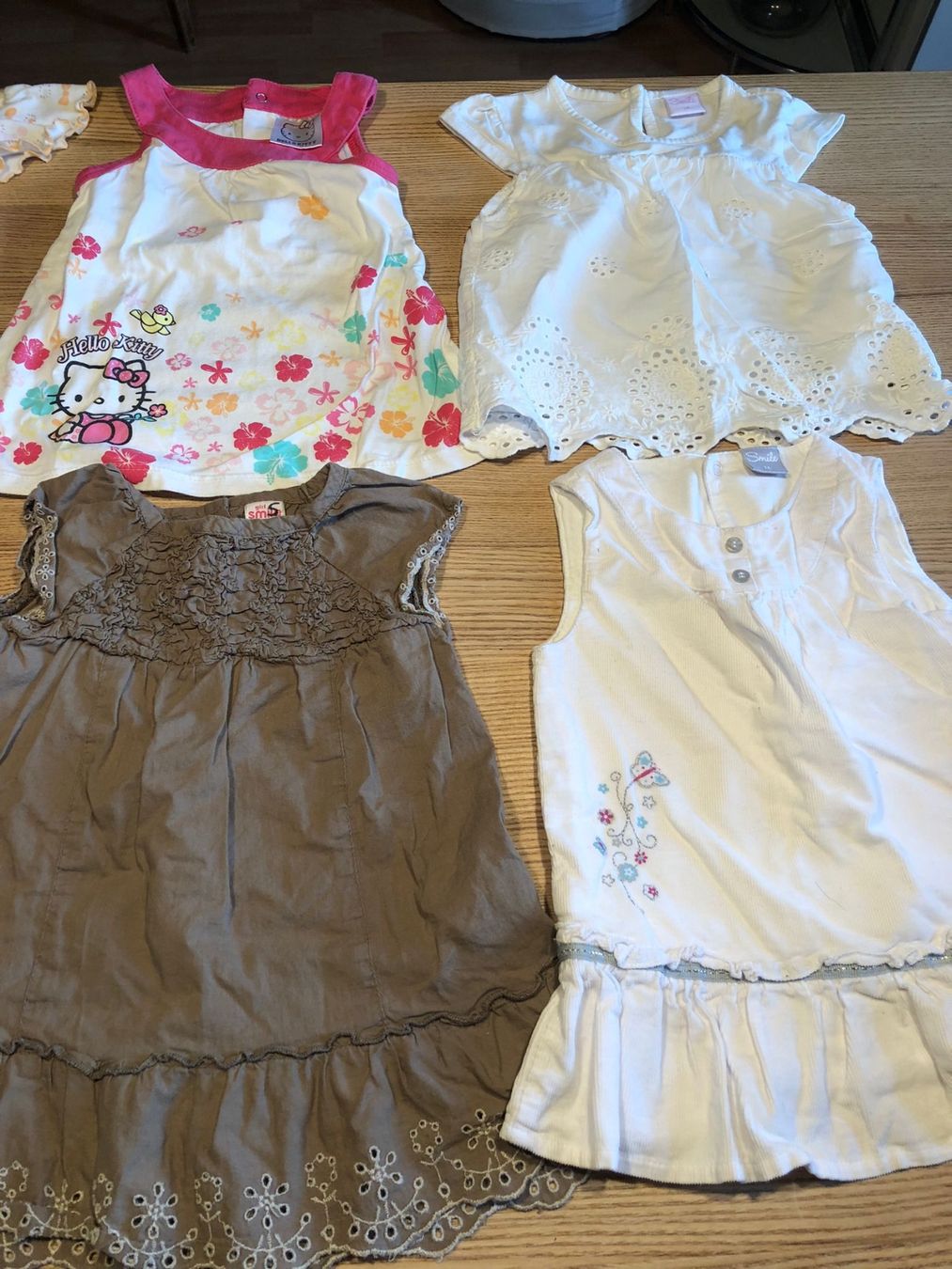 Lotti & Set di vestiti: 8-teiliges Mädchenpaket 74-80 – Usato da Röschenz venduto da Tashroal 2