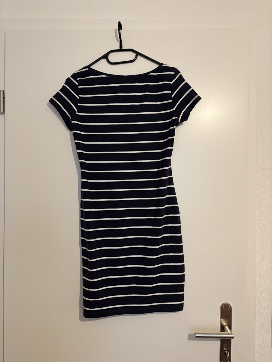 H&M Vestiti: Sommerliches Kurzarm-Kleid mit Streifen – Nuovo (secondo la descrizione) da Triesen venduto da chr_j2s9 1