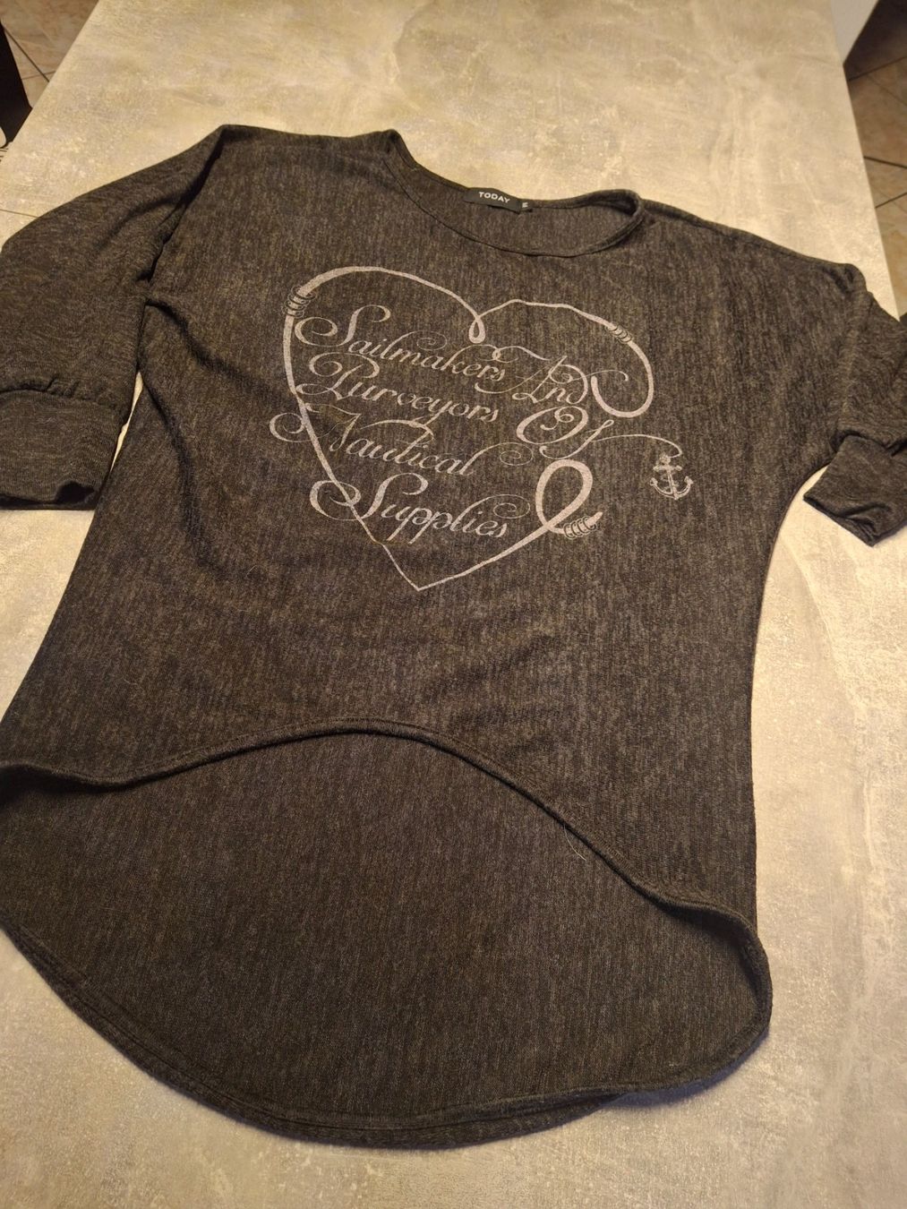 Pulls & Sweat-shirts: Pull taille M marque Today – D'occasion à Villiers par san_jn5w