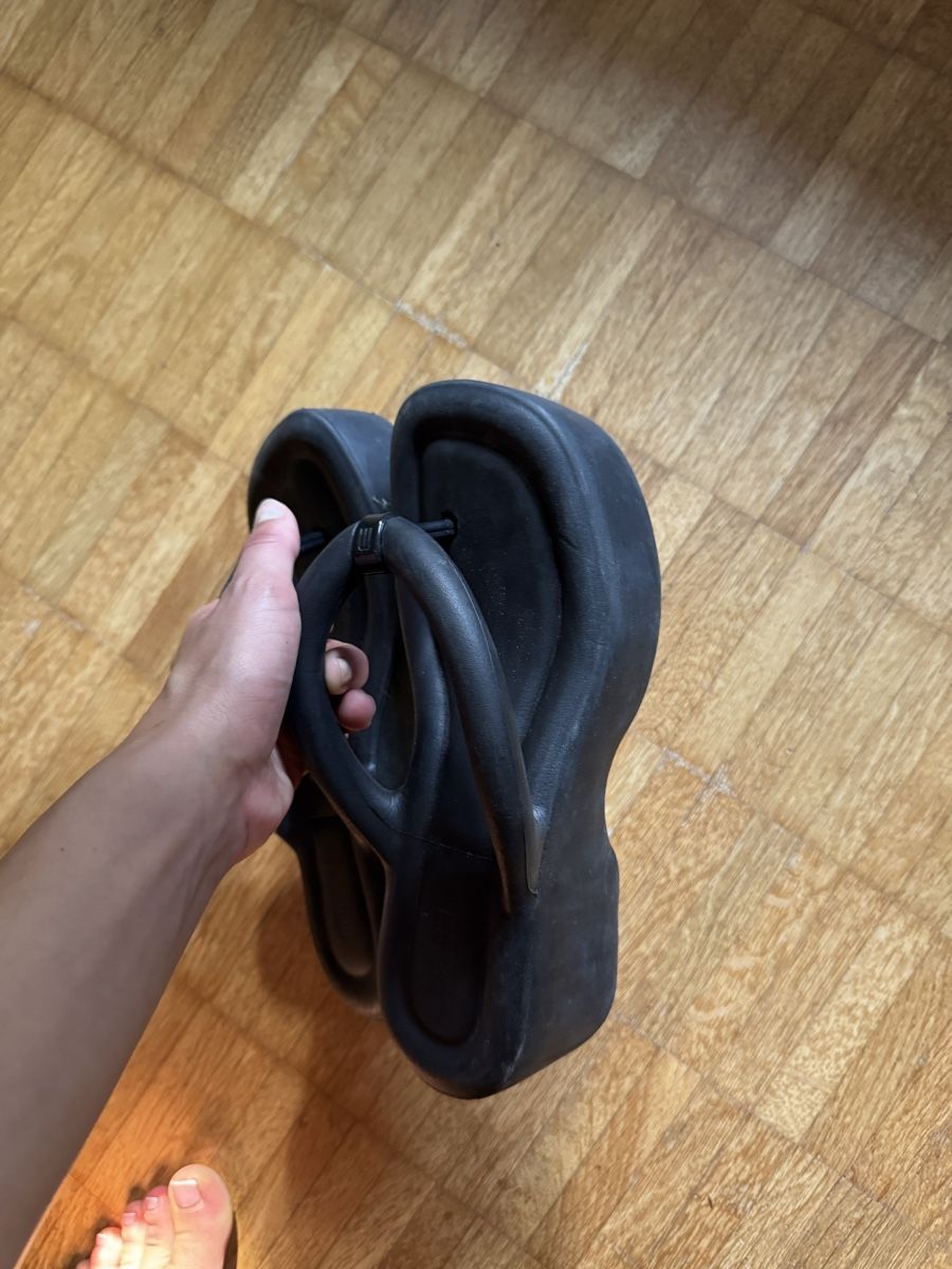 Chaussures femmes: Melissa Platform Flipflops 37,5 – D'occasion à Zürich par lauralikeslemons 4