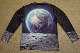 Langarm-Shirt Full-Print Planet