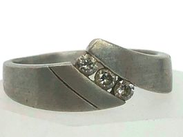 Ring Silber 925, mit 3 «Steinen» Mit 3 Steinen besetzt