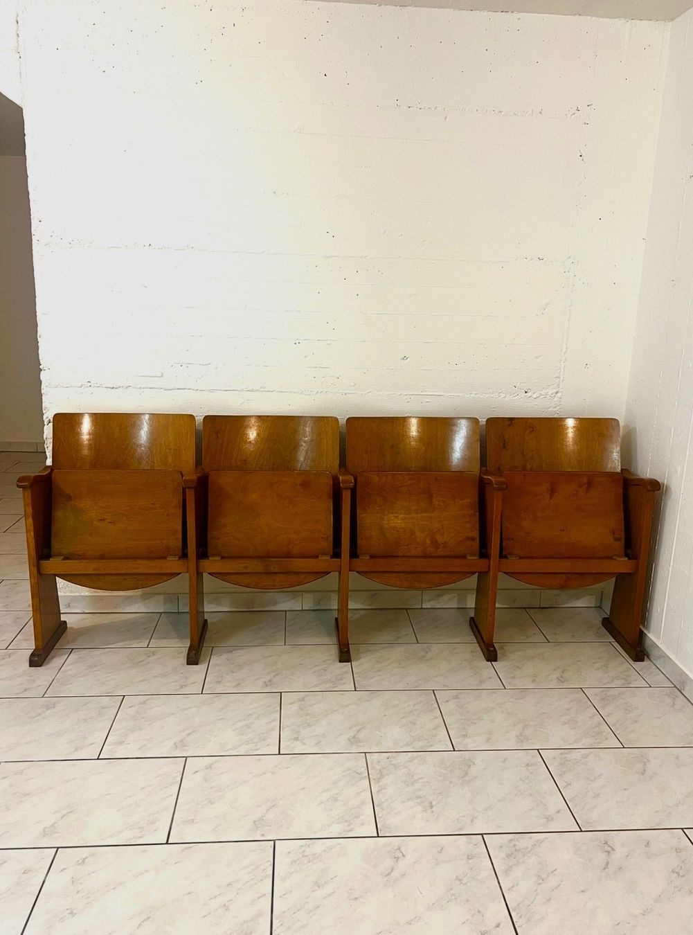 Chaises: Kinosessel 4er Reihe – D'occasion à Rapperswil SG par Saemi49 2