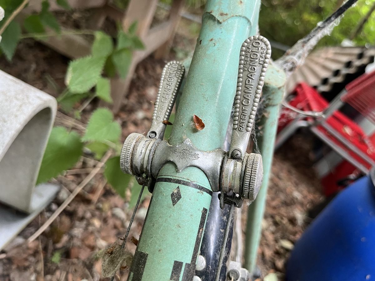 Vélos: Binachi Rennrad zum aufbereiten – D'occasion à Bern par fotolog111 1