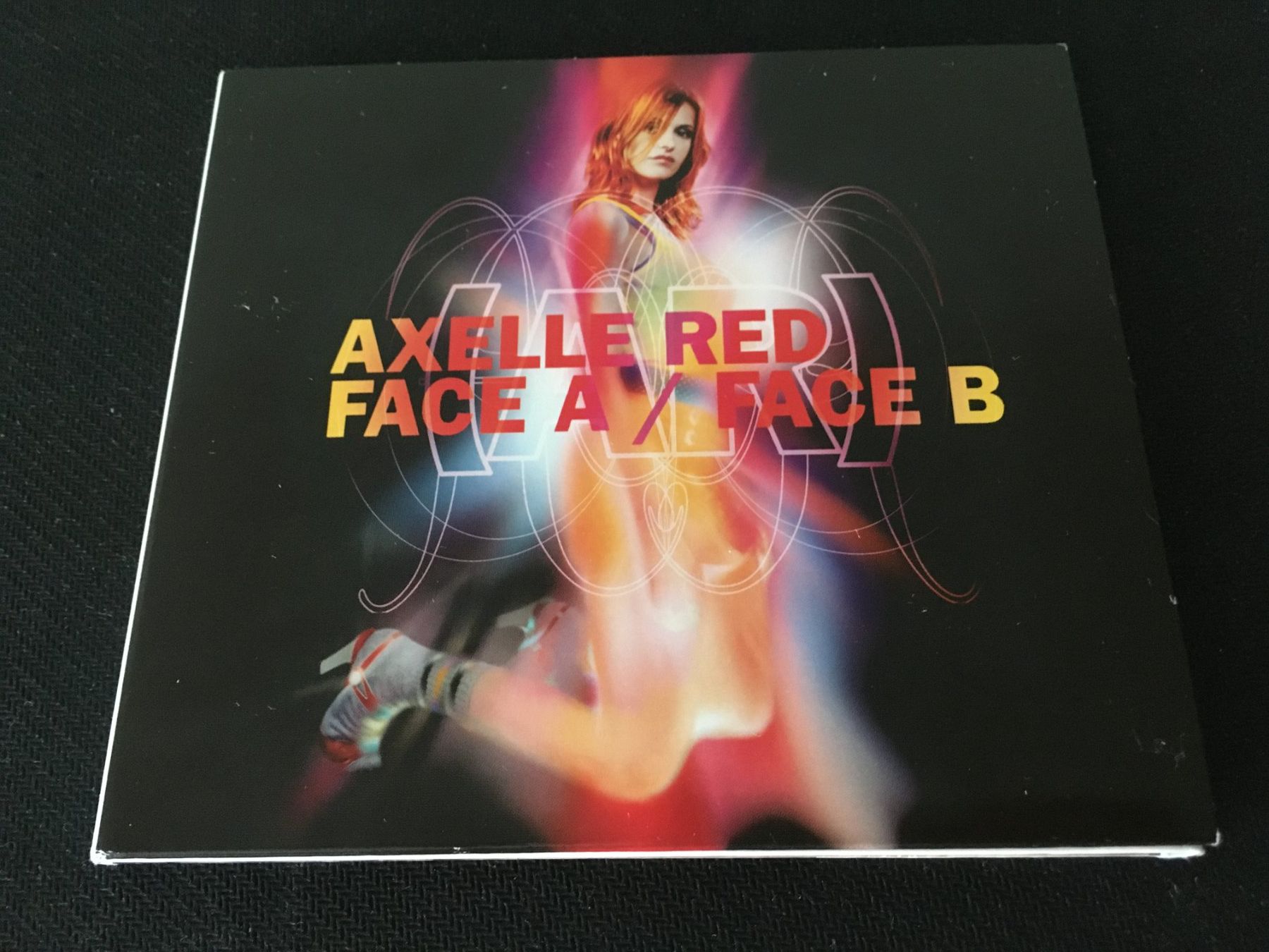 CDs: Axelle Red - Face A / Face B -CD- Digipack – Gebraucht aus St.Gallen von MedienJoe