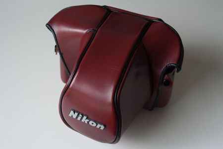 Ledertasche zur Nikon F3 - CF22