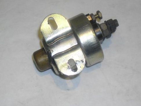 Autres accessoires p. véhicule: Magnetschalter - LUCAS , 12 Volt – D'occasion à Büren SO par omsa 4